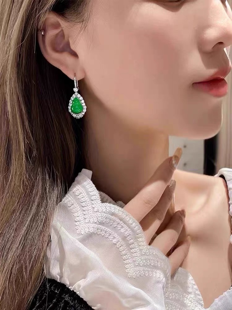 Qeelin Earrings